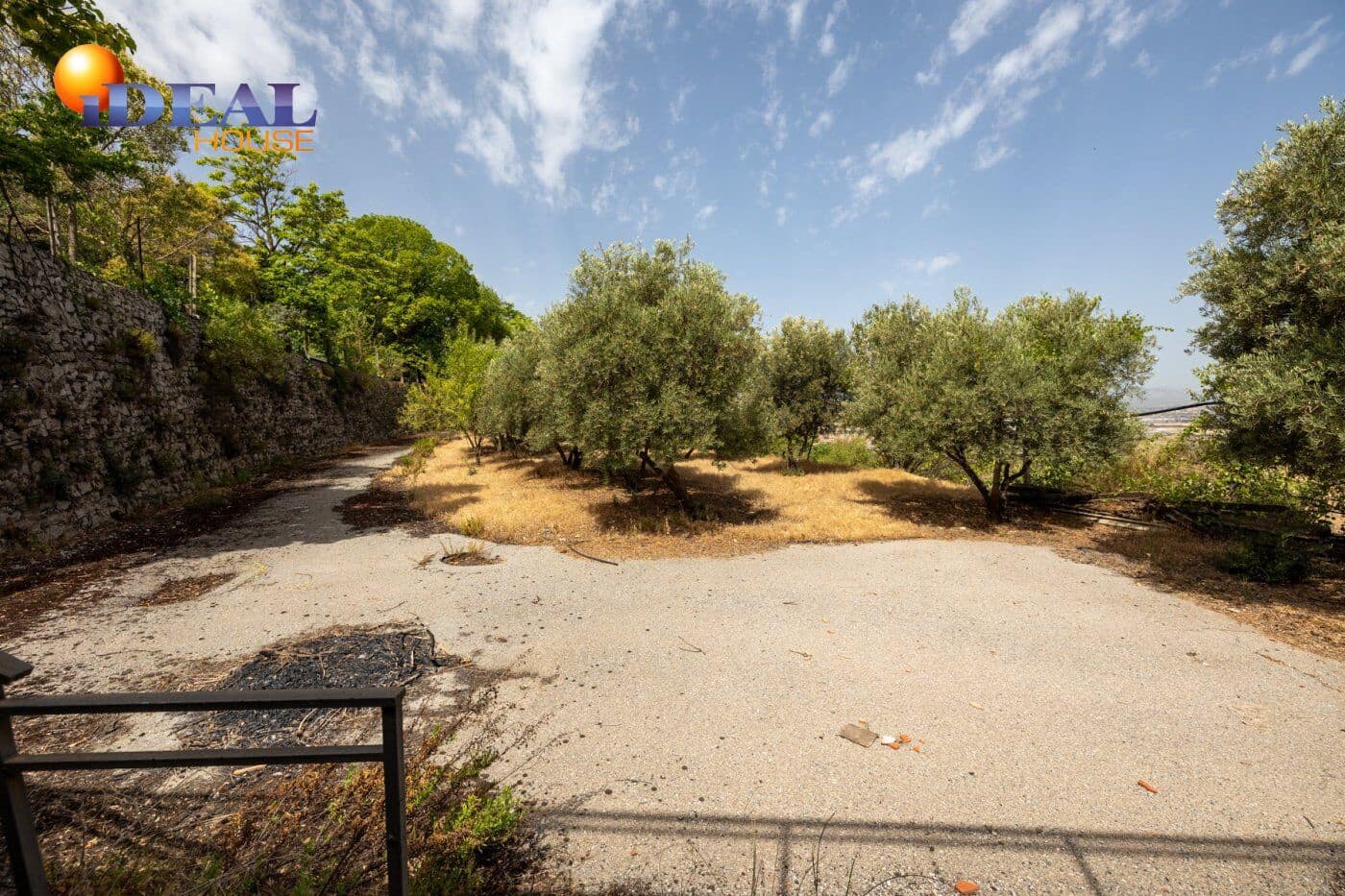 Finca/Casa Rural de 8 habitaciones en Granada ciudad en venta con piscina - 550.000 € (Ref: 9434049)