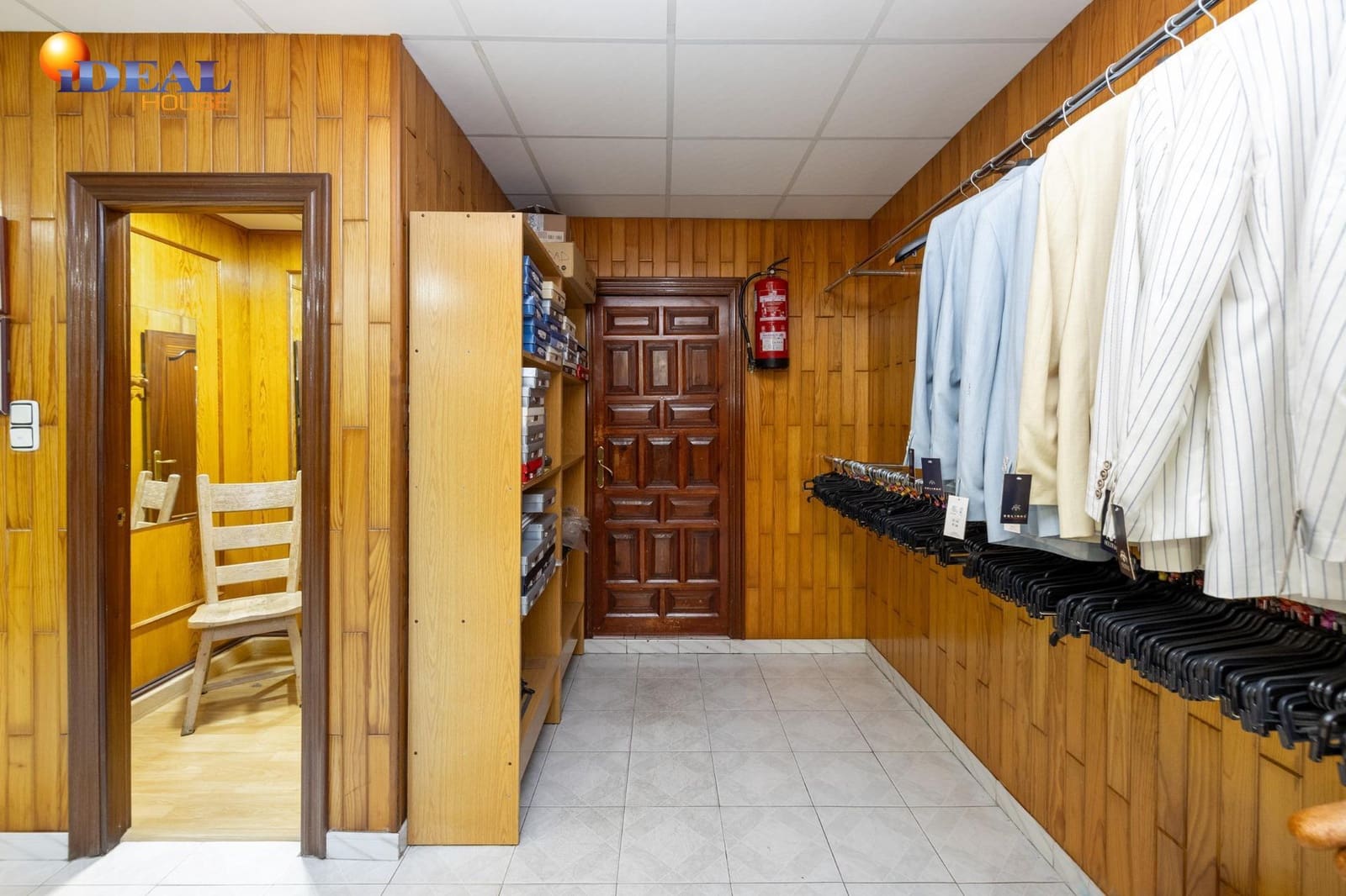 Commercial for sale in Granada city - € 170,000 (Ref: 9434050)