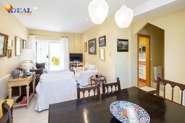 3 slaapkamer Rijtjeshuis te koop in Carretera de la Sierra, Granada stad met zwembad garage - € 420.000 (Ref: 9434051)