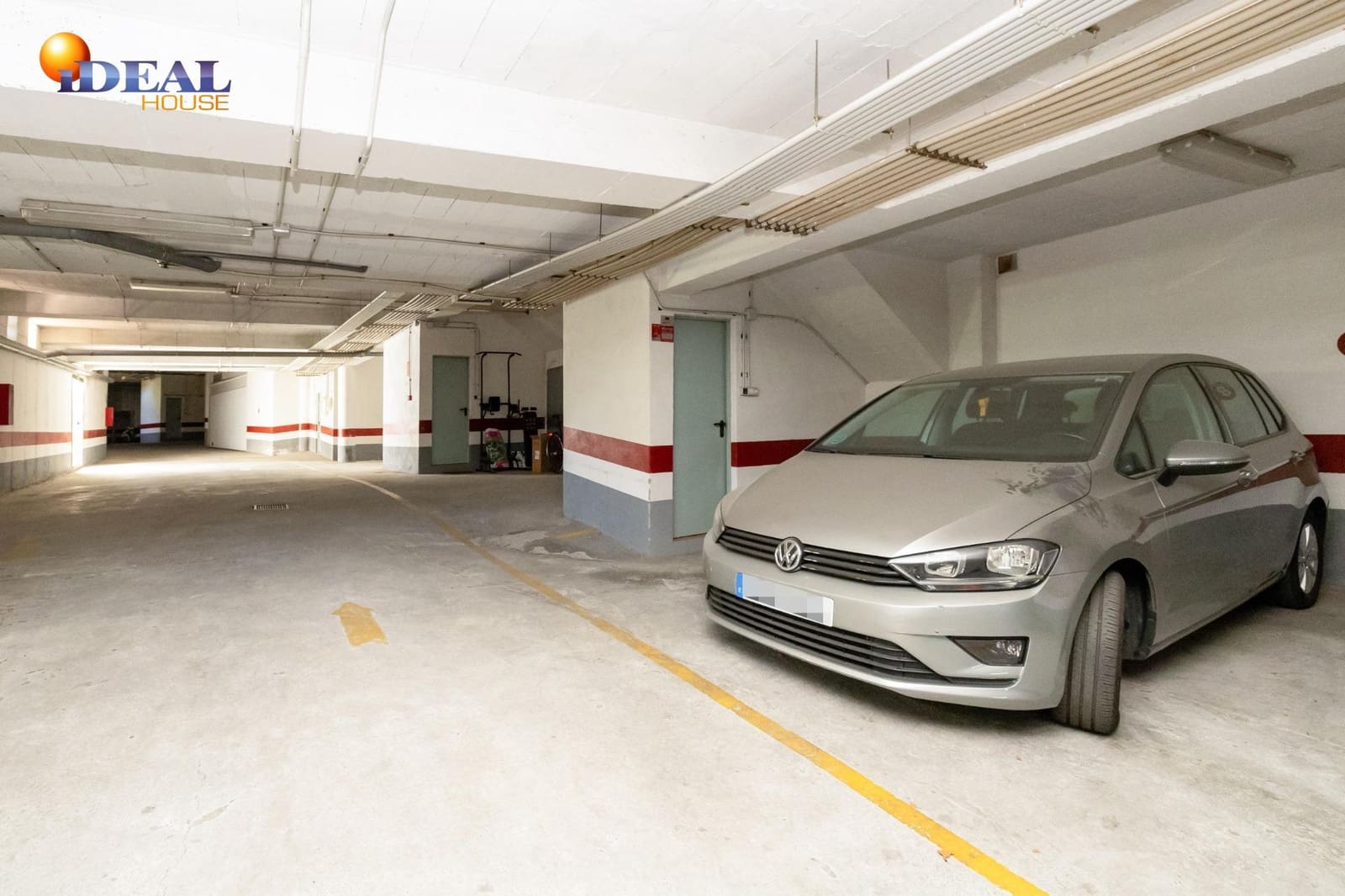 3 slaapkamer Rijtjeshuis te koop in Granada stad met zwembad garage - € 420.000 (Ref: 9434051)