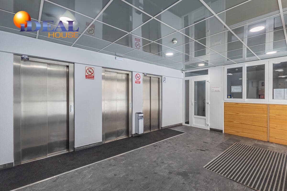 2 bedroom Flat for sale in Sierra Nevada - € 240,000 (Ref: 9434053)