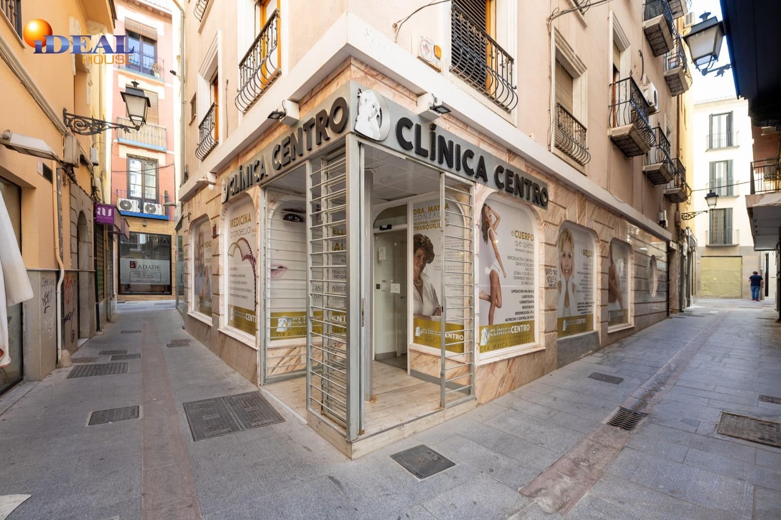 Commercial for sale in Granada city - € 178,000 (Ref: 9434055)