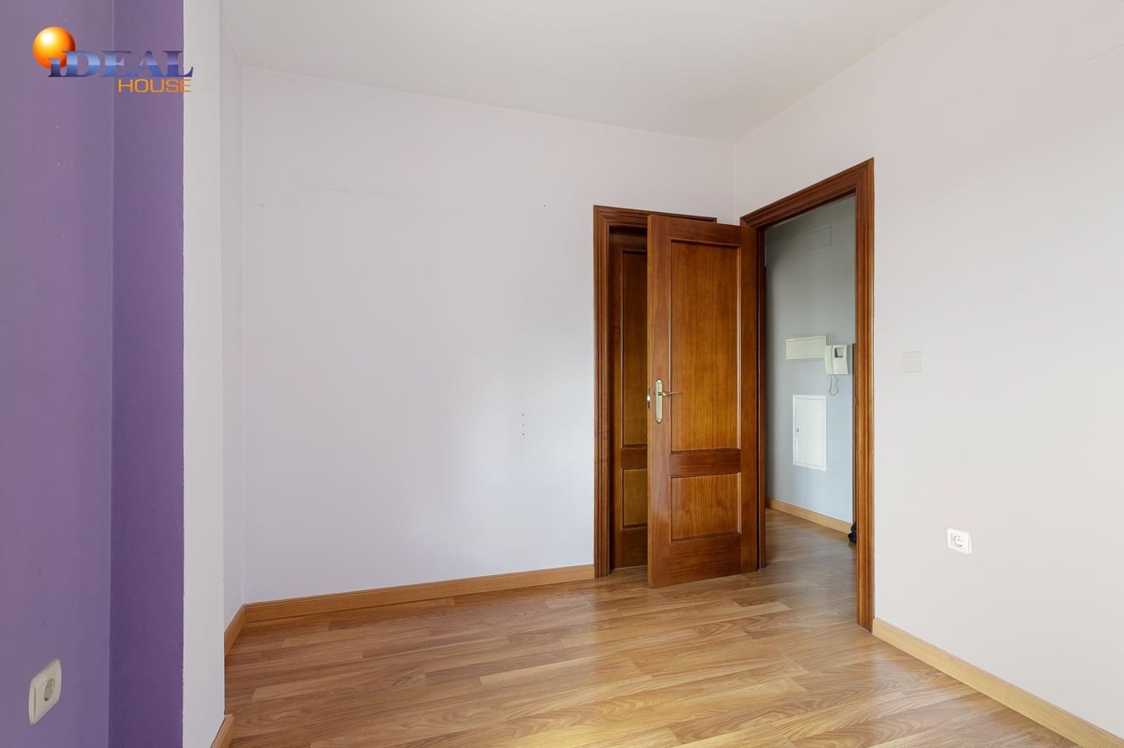 2 soveværelse Penthouse til salg i La Zubia med garage - € 275.000 (Ref: 9434058)