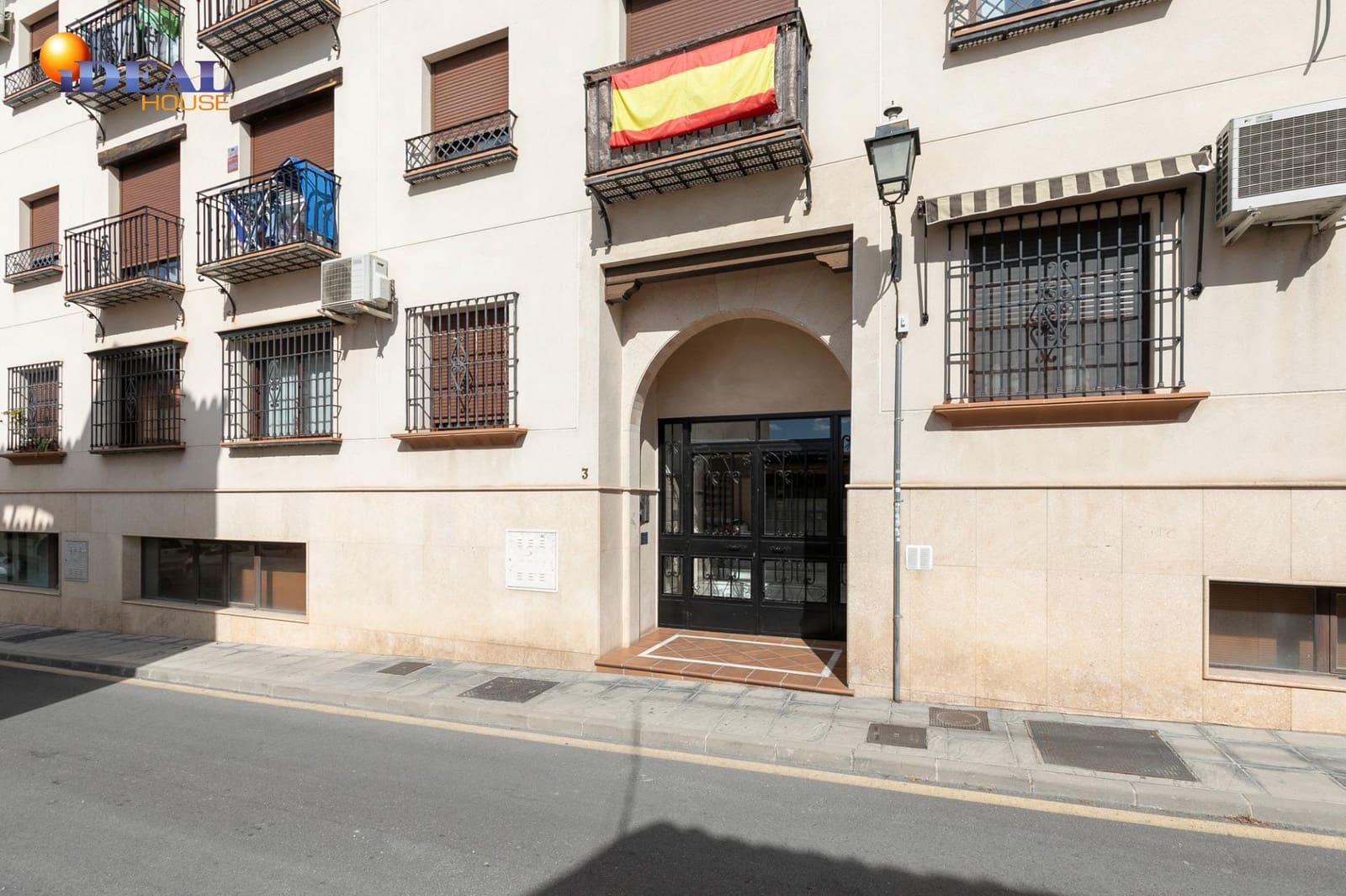 2 soveværelse Penthouse til salg i La Zubia med garage - € 275.000 (Ref: 9434058)