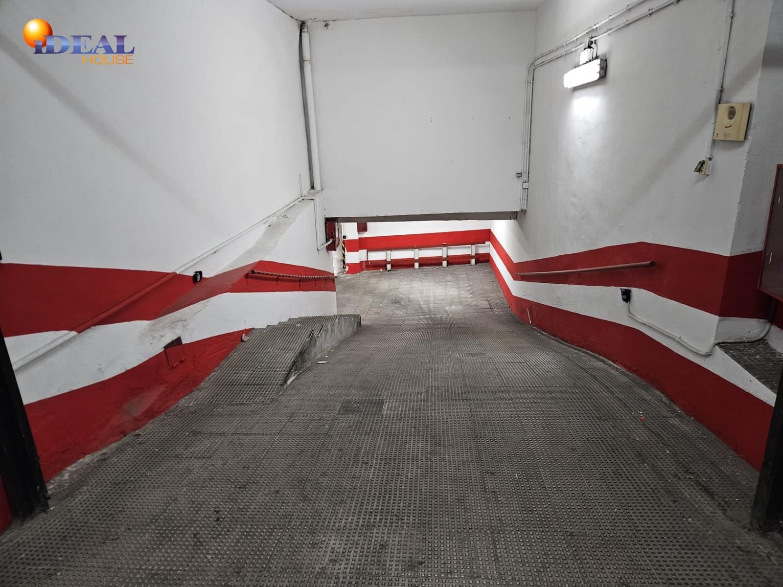 Garaje en Granada ciudad en venta - 29.500 € (Ref: 9434059)