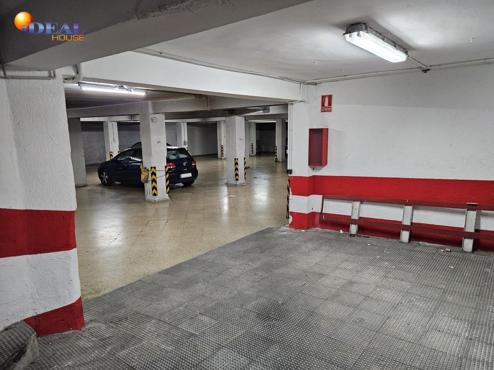 Garaje en Granada ciudad en venta - 29.500 € (Ref: 9434059)