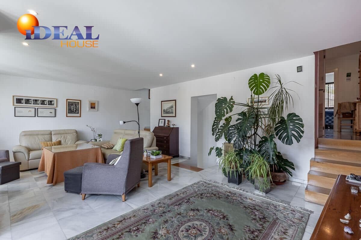 4 soverom Hus til salgs i Granada by med garasje - € 775 000 (Ref: 9434060)