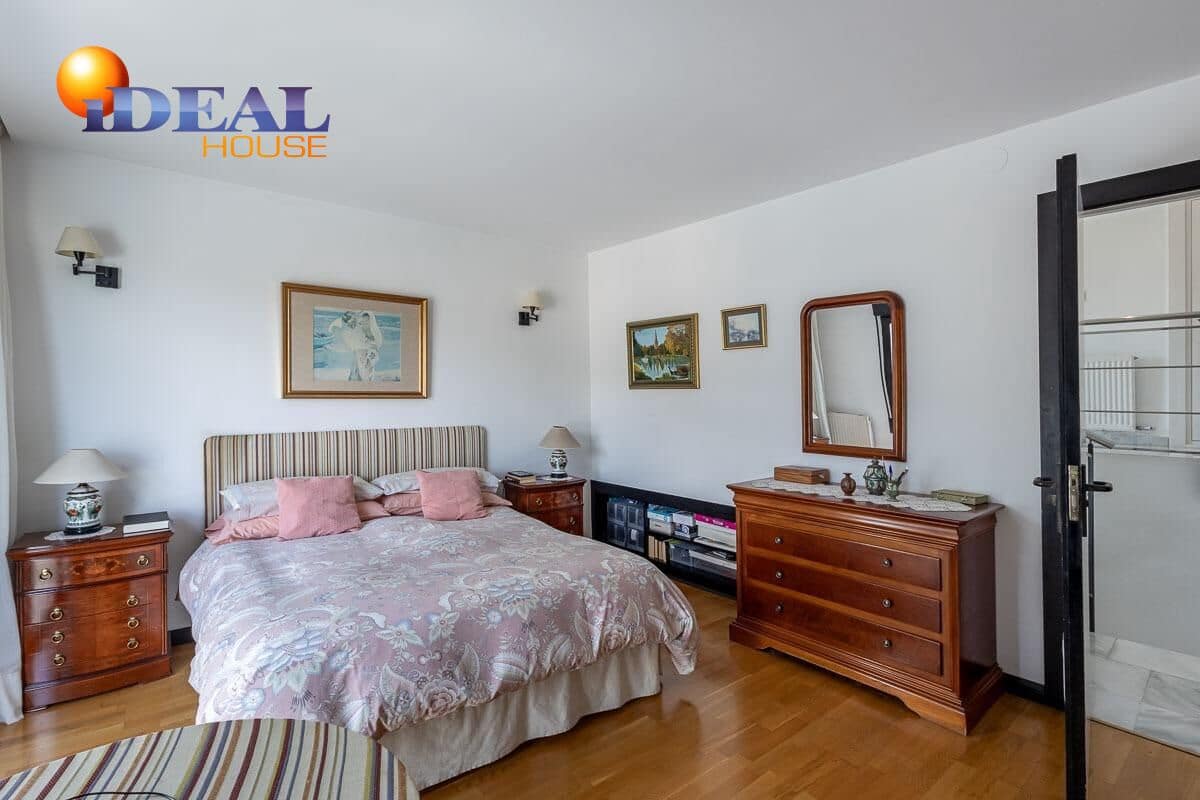 4 soverom Hus til salgs i Granada by med garasje - € 775 000 (Ref: 9434060)