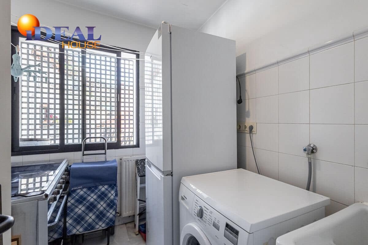 4 soverom Hus til salgs i Granada by med garasje - € 775 000 (Ref: 9434060)