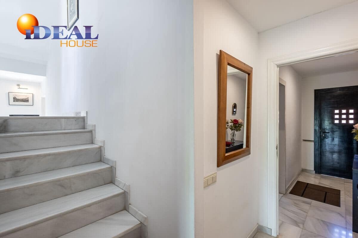 4 soverom Hus til salgs i Granada by med garasje - € 775 000 (Ref: 9434060)