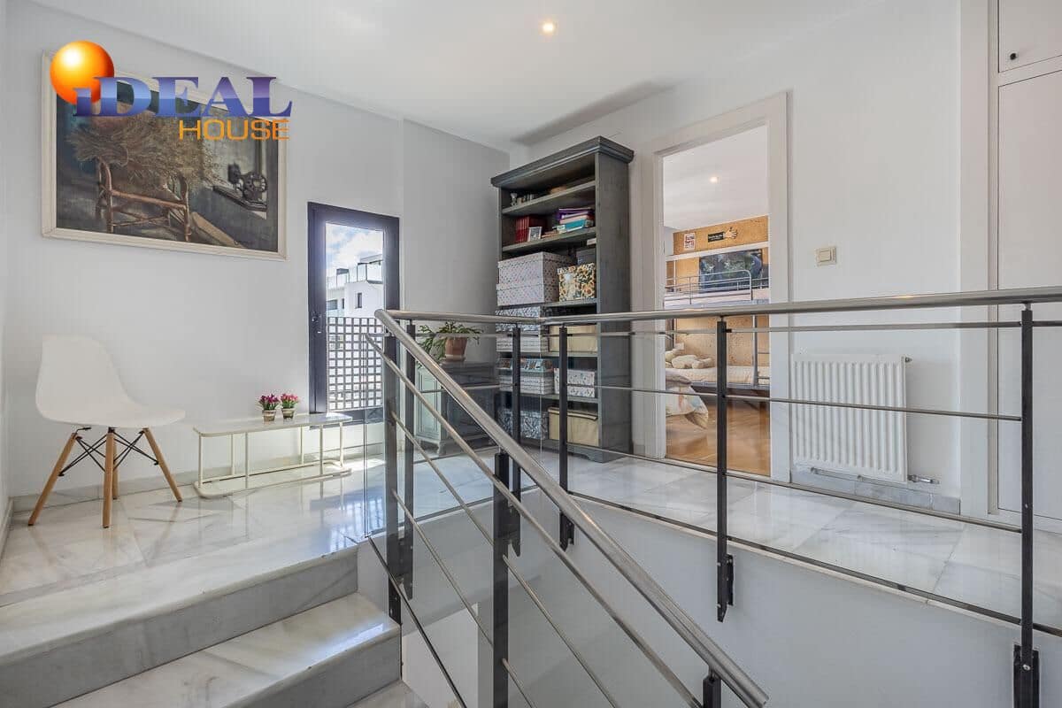 4 soverom Hus til salgs i Granada by med garasje - € 775 000 (Ref: 9434060)