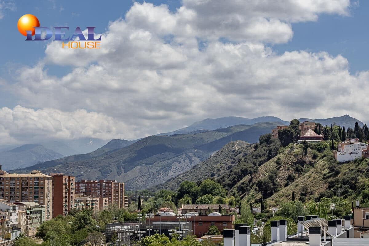 4 soverom Hus til salgs i Granada by med garasje - € 775 000 (Ref: 9434060)