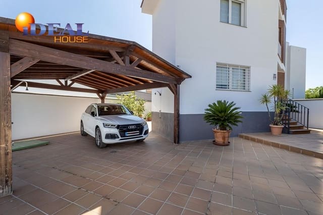 3 sypialnia Dom blizniak na sprzedaż w Huétor Vega z basenem garażem - 349 000 € (Ref: 9434061)