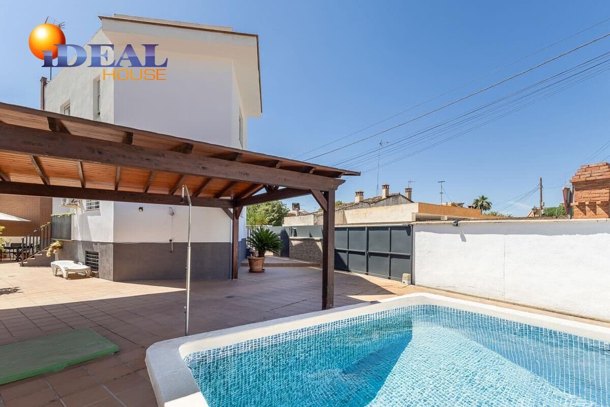 3 bedroom Semi-detached Villa for sale in Huetor Vega with pool garage - € 349,000 (Ref: 9434061)