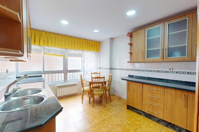 3 soverom Leilighet til leie i Granada by - € 1 100 (Ref: 9434062)