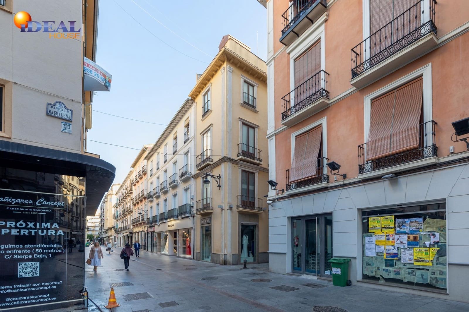 Commercial for sale in Granada city - € 820,000 (Ref: 9434063)