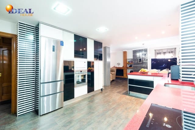 5 chambre Maison de Ville à vendre à Peligros - 380 000 € (Ref: 9434065)