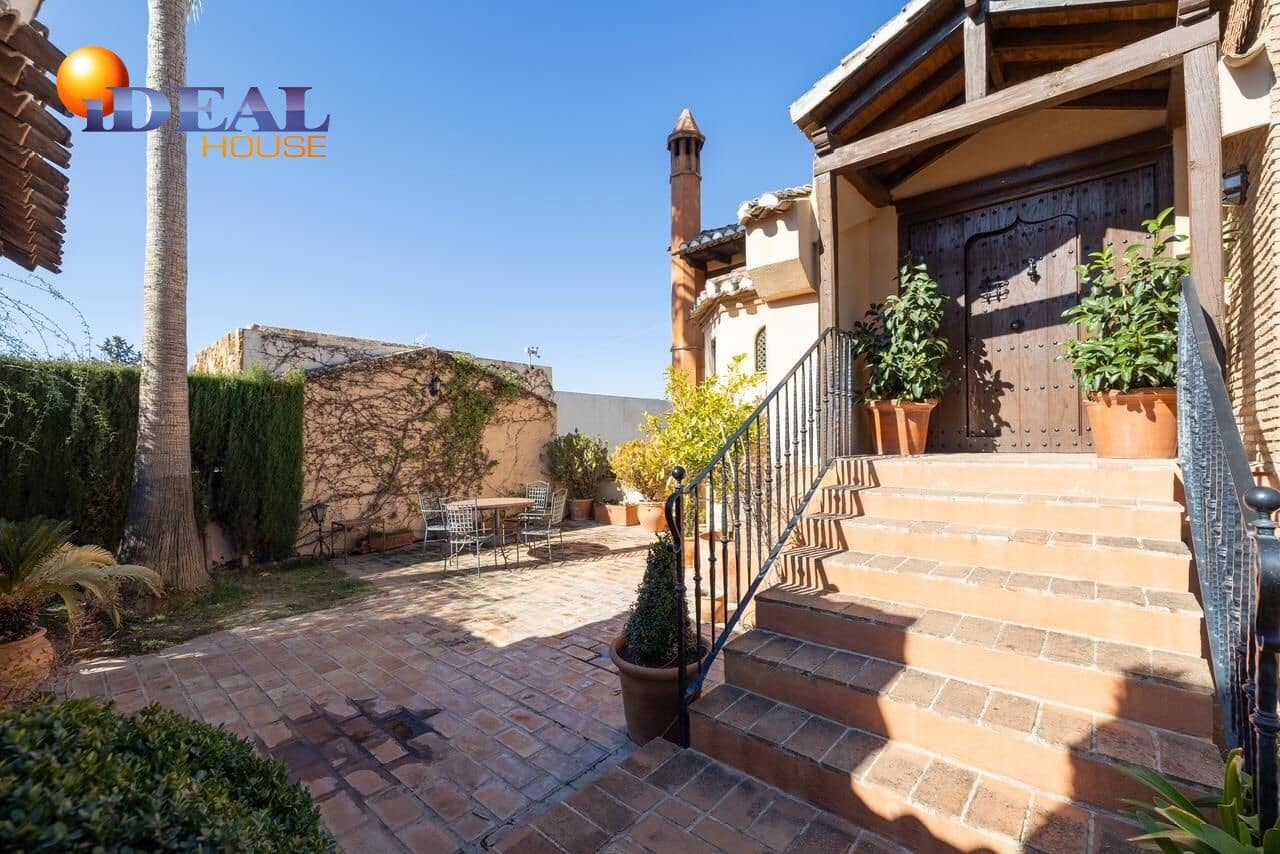 4 bedroom Villa for sale in Monachil with pool garage - € 695,000 (Ref: 9434067)