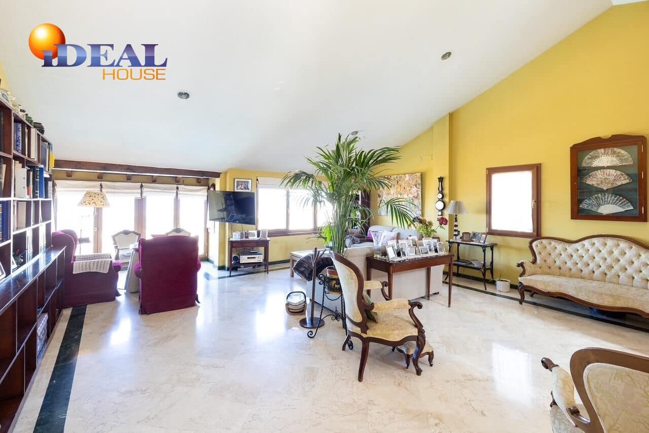 4 bedroom Villa for sale in Monachil with pool garage - € 695,000 (Ref: 9434067)