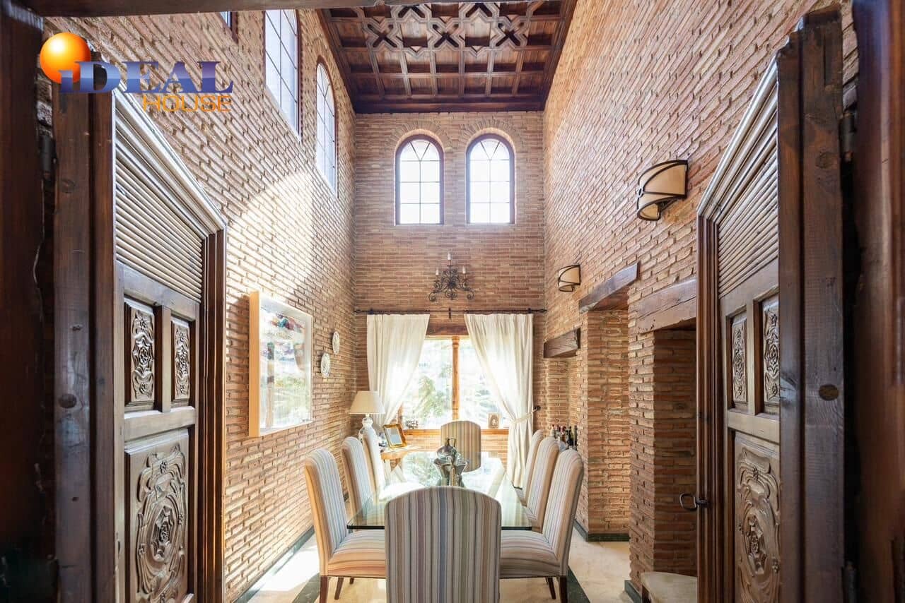 4 bedroom Villa for sale in Monachil with pool garage - € 695,000 (Ref: 9434067)