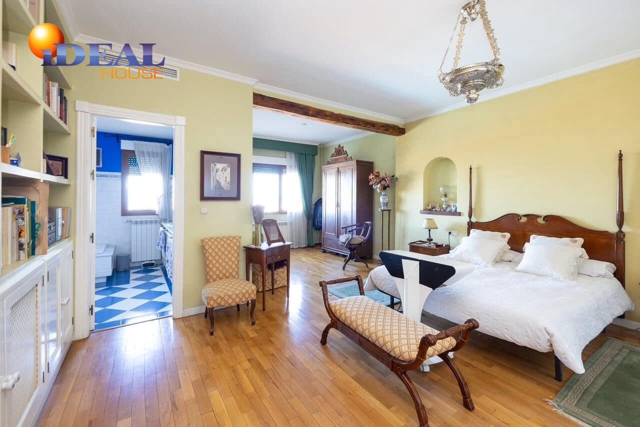 4 bedroom Villa for sale in Monachil with pool garage - € 695,000 (Ref: 9434067)