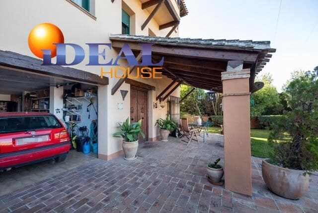 4 bedroom Villa for sale in Monachil with pool garage - € 695,000 (Ref: 9434067)