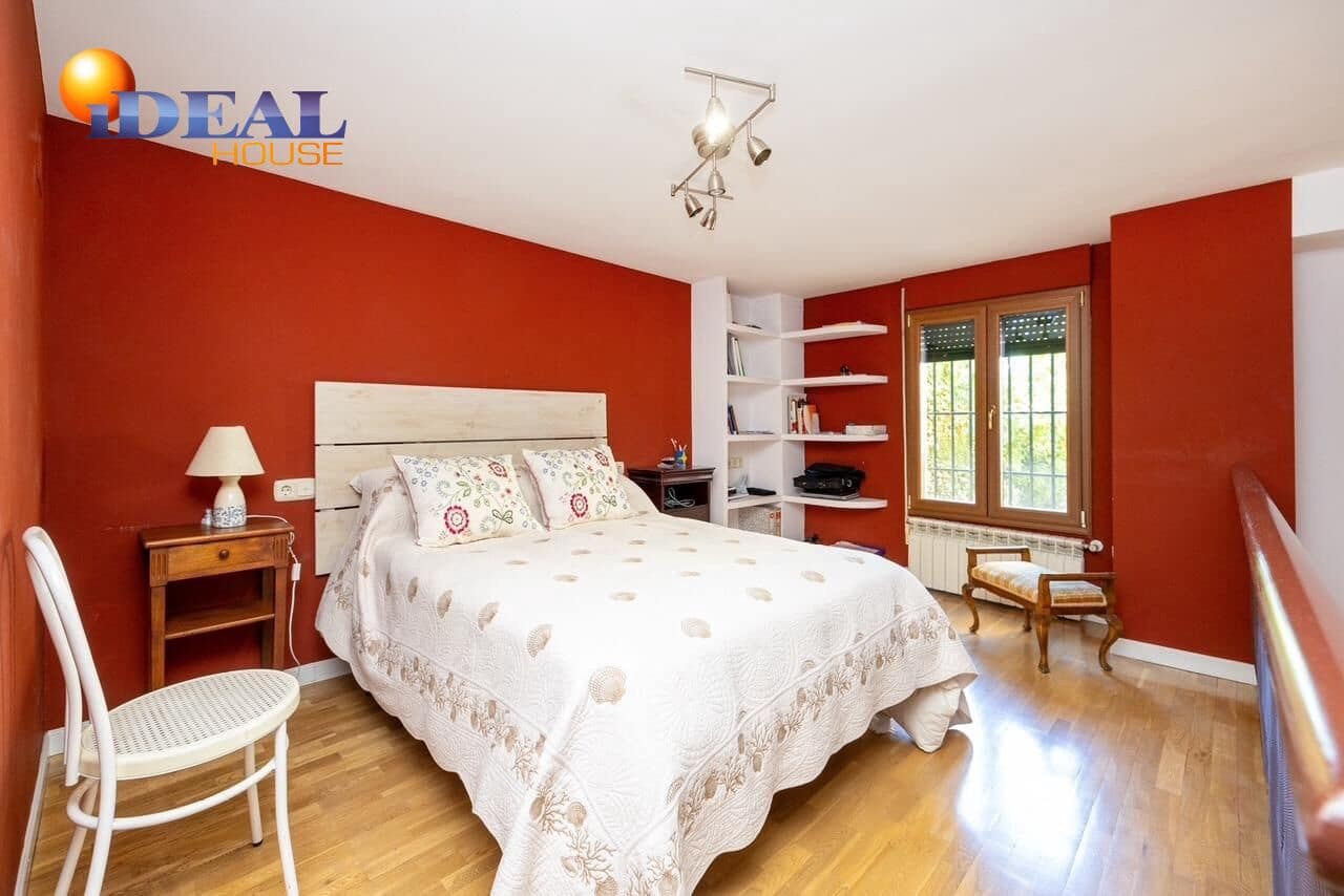 4 bedroom Villa for sale in Monachil with pool garage - € 695,000 (Ref: 9434067)