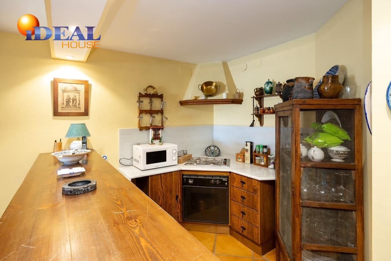 4 bedroom Villa for sale in Monachil with pool garage - € 695,000 (Ref: 9434067)