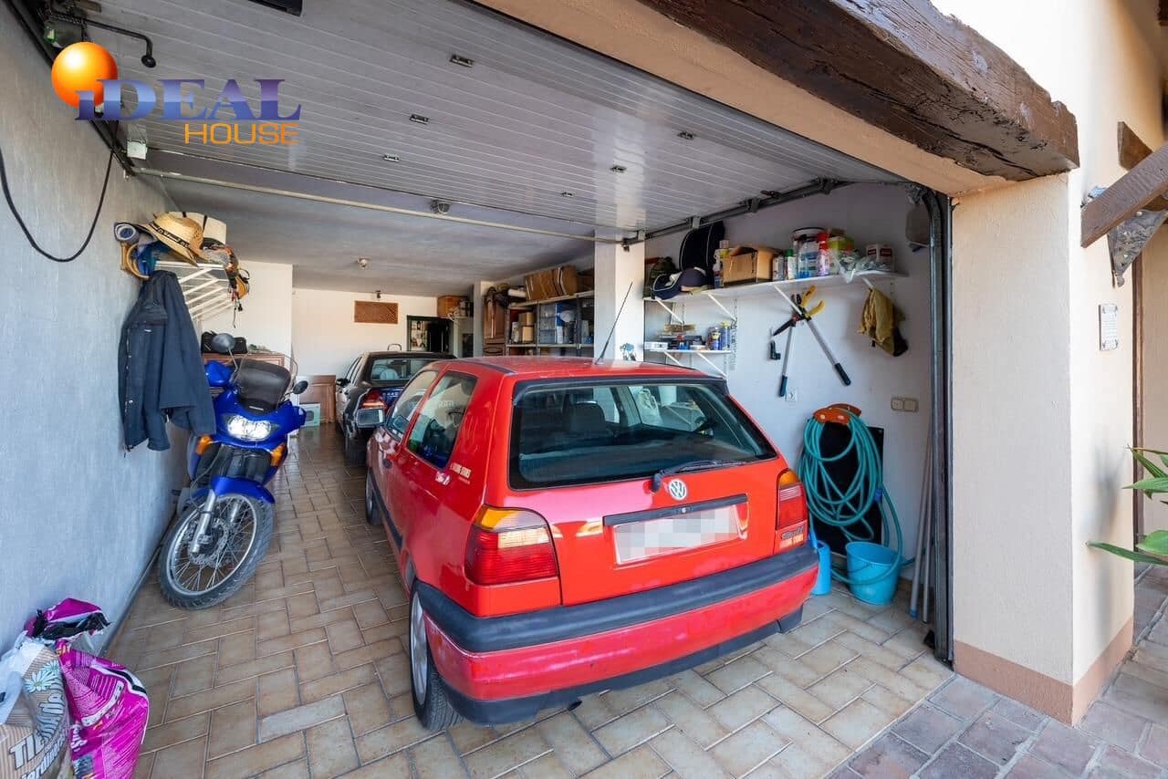 4 bedroom Villa for sale in Monachil with pool garage - € 695,000 (Ref: 9434067)