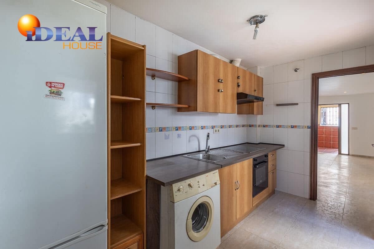 3 slaapkamer Rijtjeshuis te koop in Armilla - € 200.000 (Ref: 9434068)