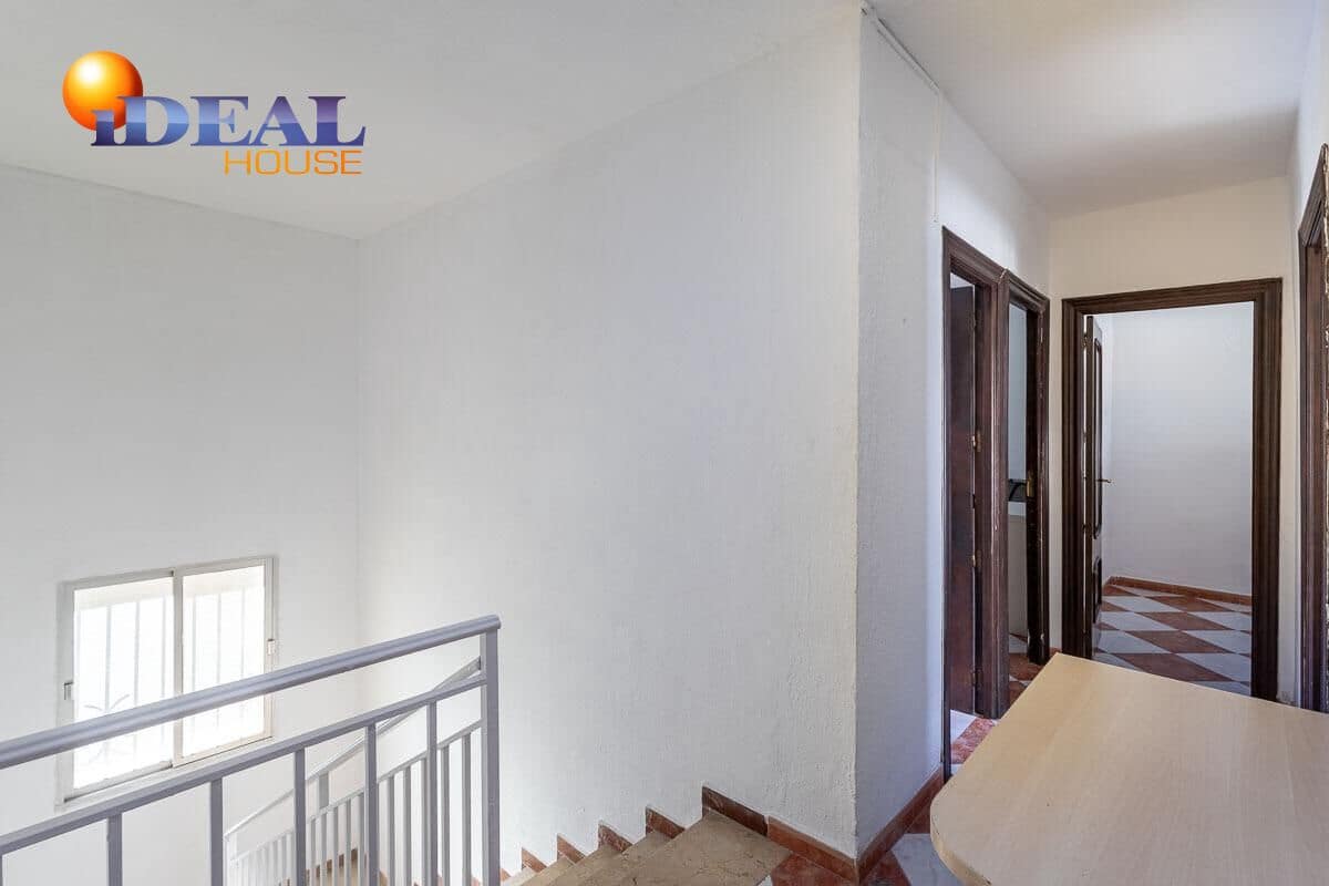 3 slaapkamer Rijtjeshuis te koop in Armilla - € 200.000 (Ref: 9434068)