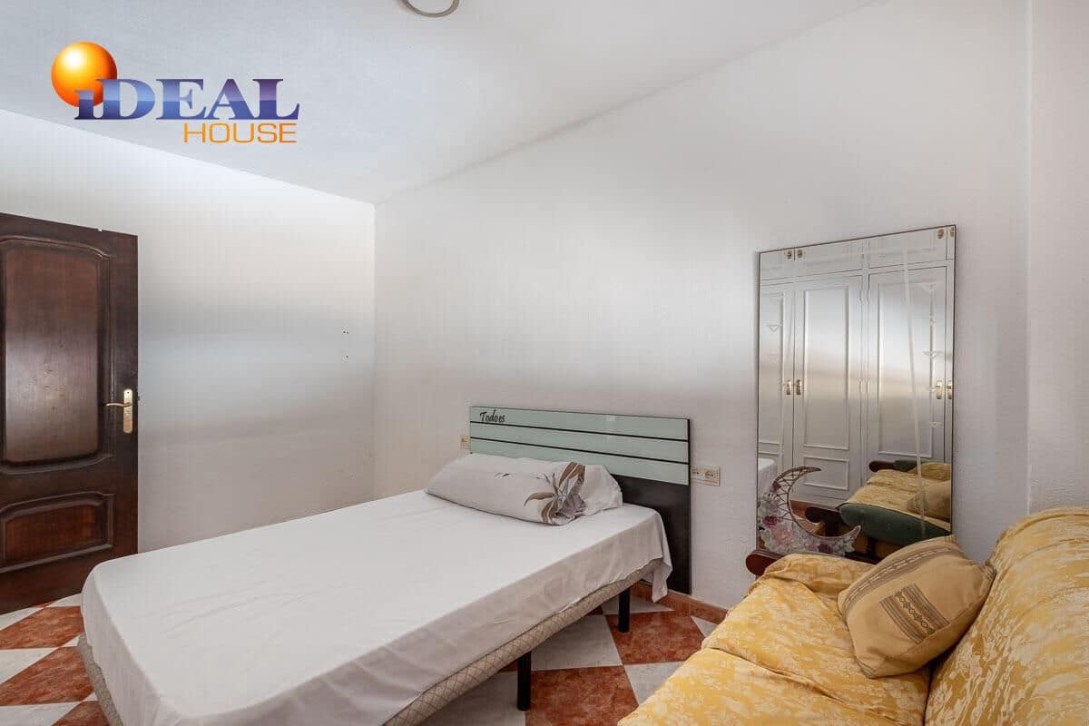 3 slaapkamer Rijtjeshuis te koop in Armilla - € 200.000 (Ref: 9434068)