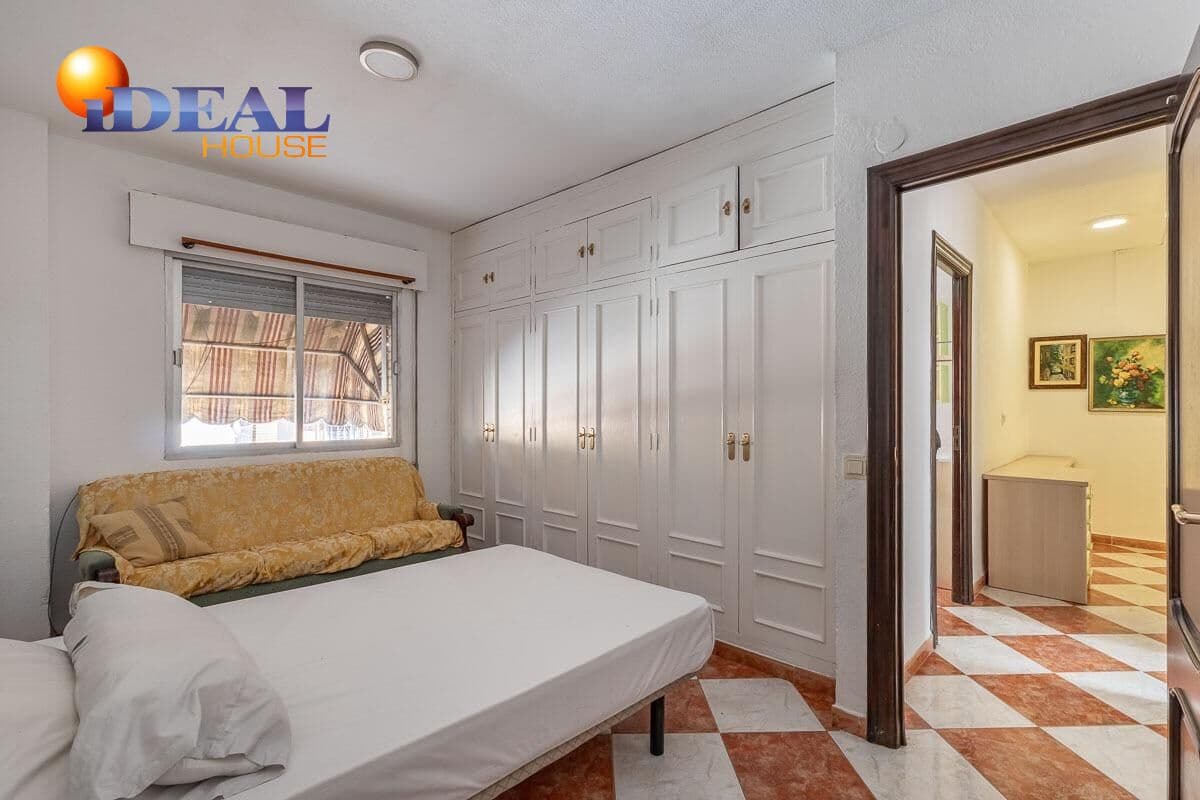 3 slaapkamer Rijtjeshuis te koop in Armilla - € 200.000 (Ref: 9434068)