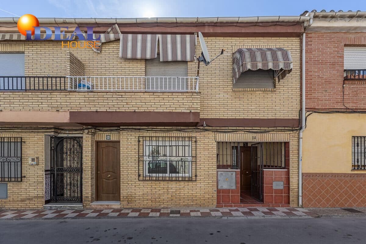 3 slaapkamer Rijtjeshuis te koop in Armilla - € 200.000 (Ref: 9434068)