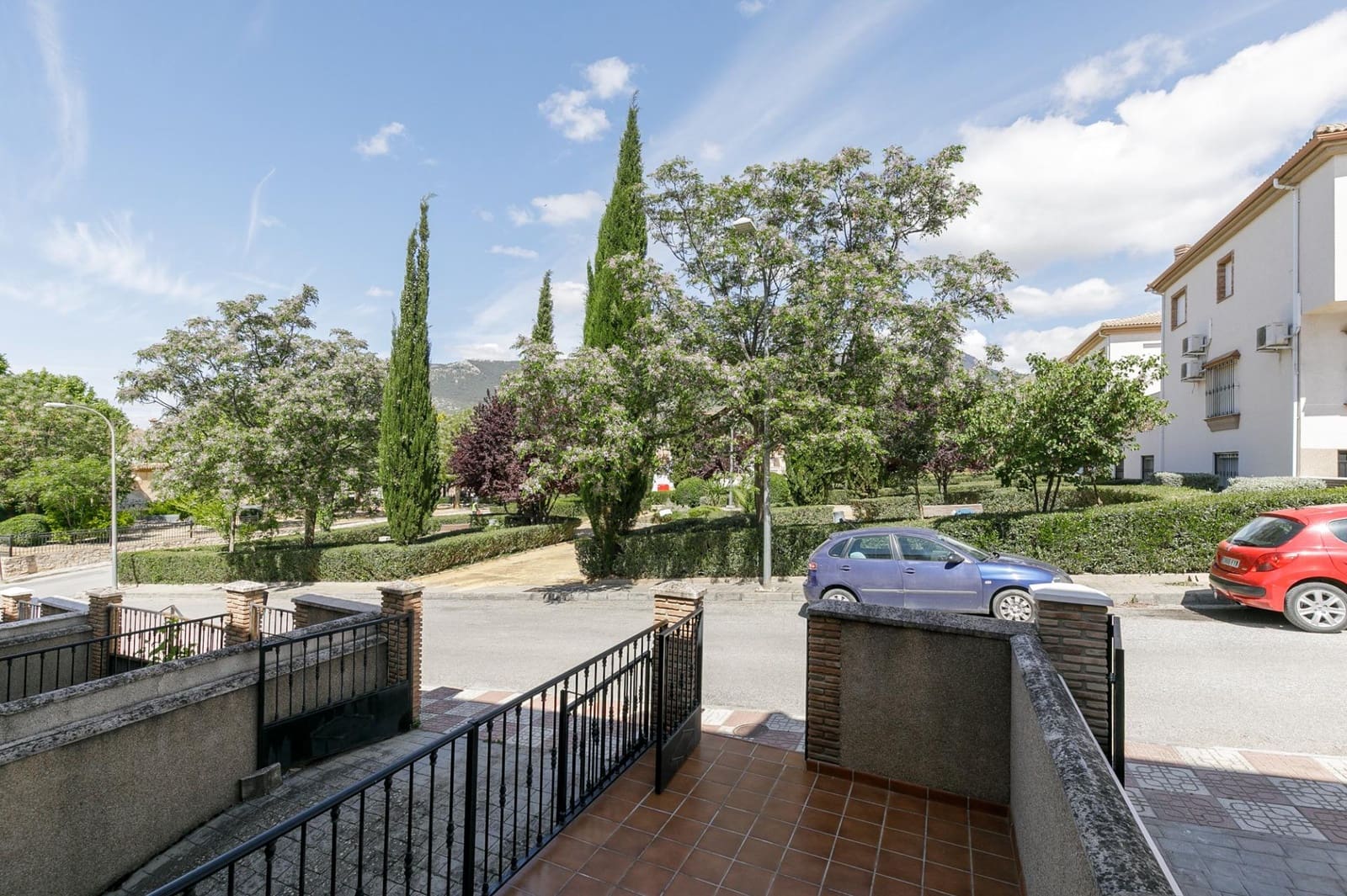 Casa de 3 habitaciones en Illora en venta con garaje - 140.000 € (Ref: 9434069)