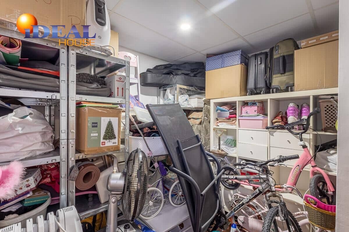 4 slaapkamer Rijtjeshuis te koop in Armilla met garage - € 405.000 (Ref: 9434070)