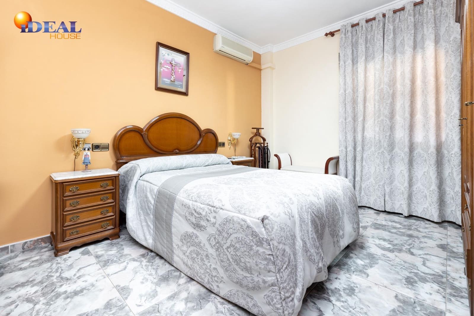 4 sovrum Hus till salu i Iznalloz med garage - 215 000 € (Ref: 9434071)