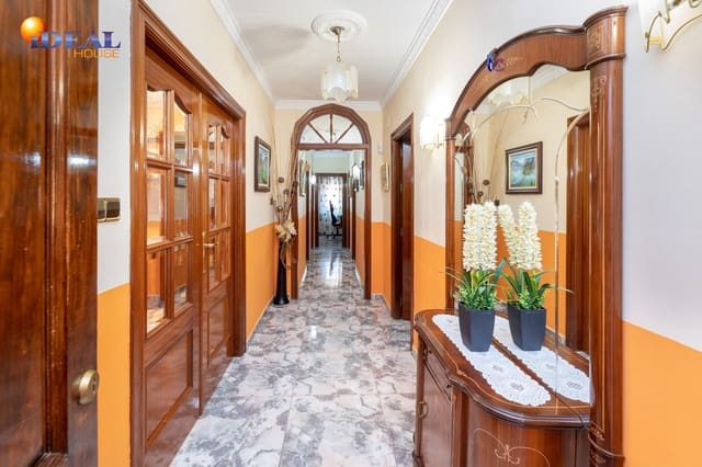 4 sovrum Hus till salu i Iznalloz med garage - 215 000 € (Ref: 9434071)