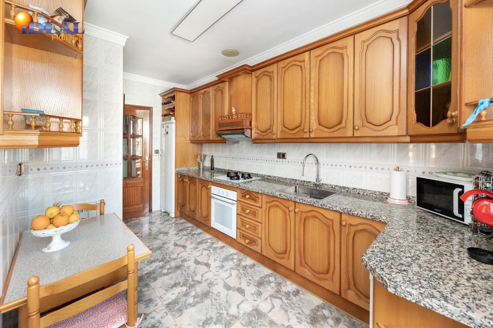 4 sovrum Hus till salu i Iznalloz med garage - 215 000 € (Ref: 9434071)