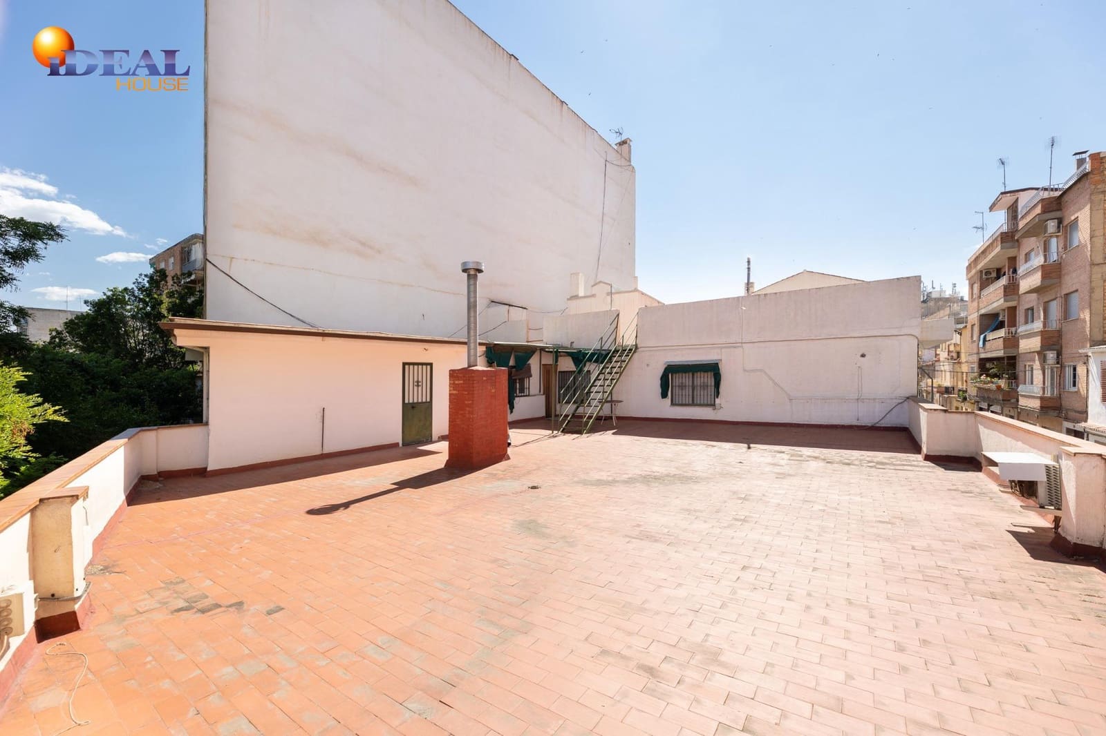 3 soveværelse Erhverv til salg i Granada by - € 469.000 (Ref: 9434072)