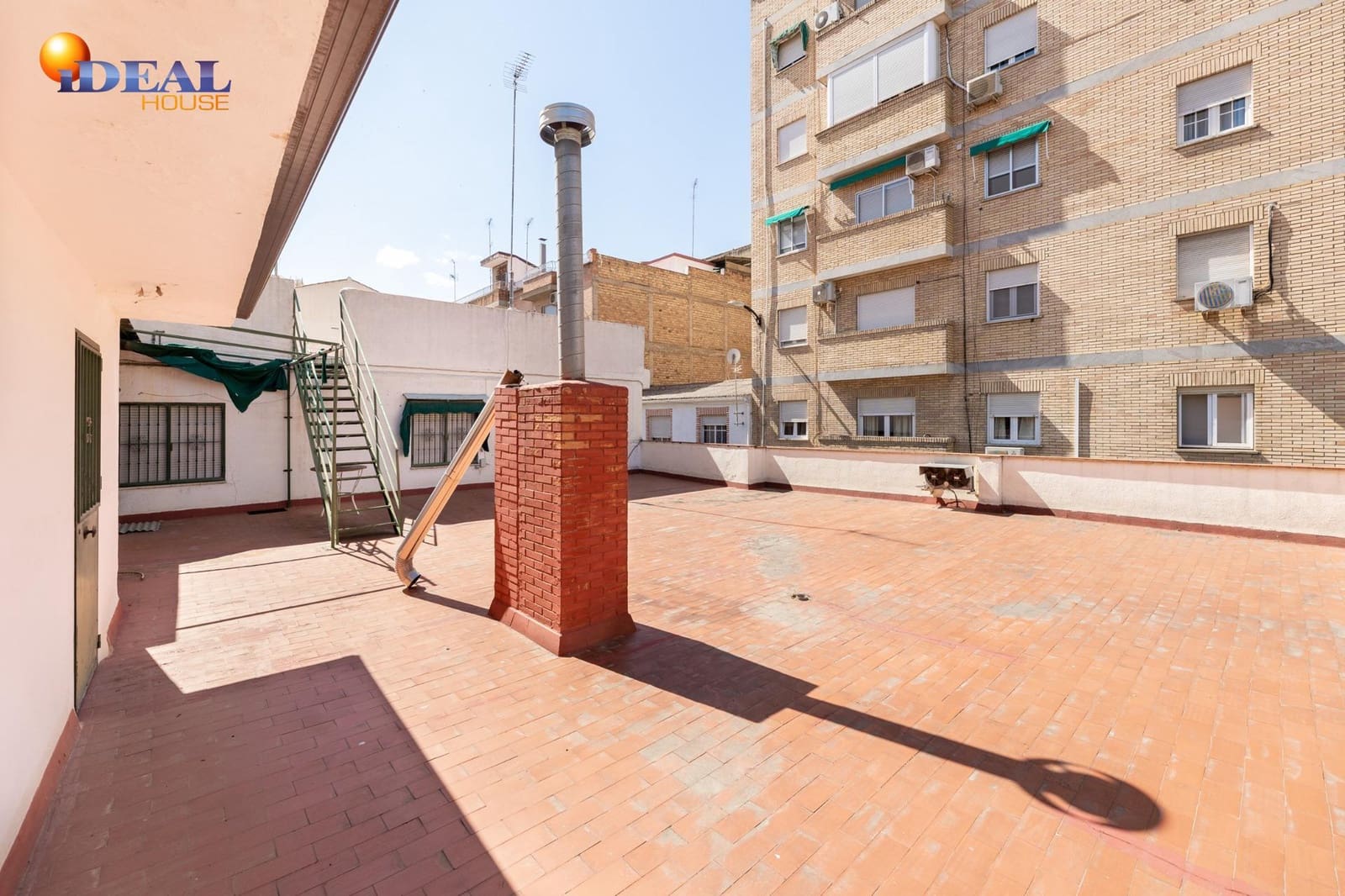 3 soveværelse Erhverv til salg i Granada by - € 469.000 (Ref: 9434072)