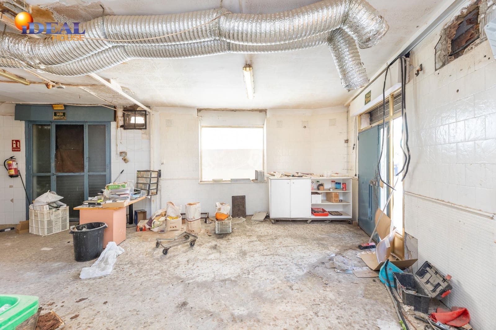 3 soveværelse Erhverv til salg i Granada by - € 469.000 (Ref: 9434072)