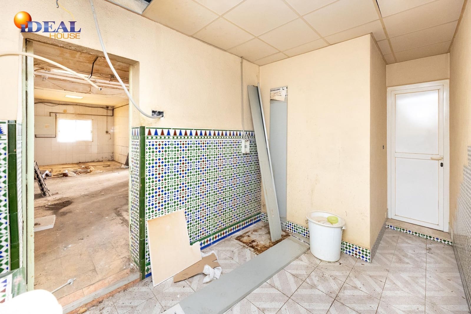 3 soveværelse Erhverv til salg i Granada by - € 469.000 (Ref: 9434072)