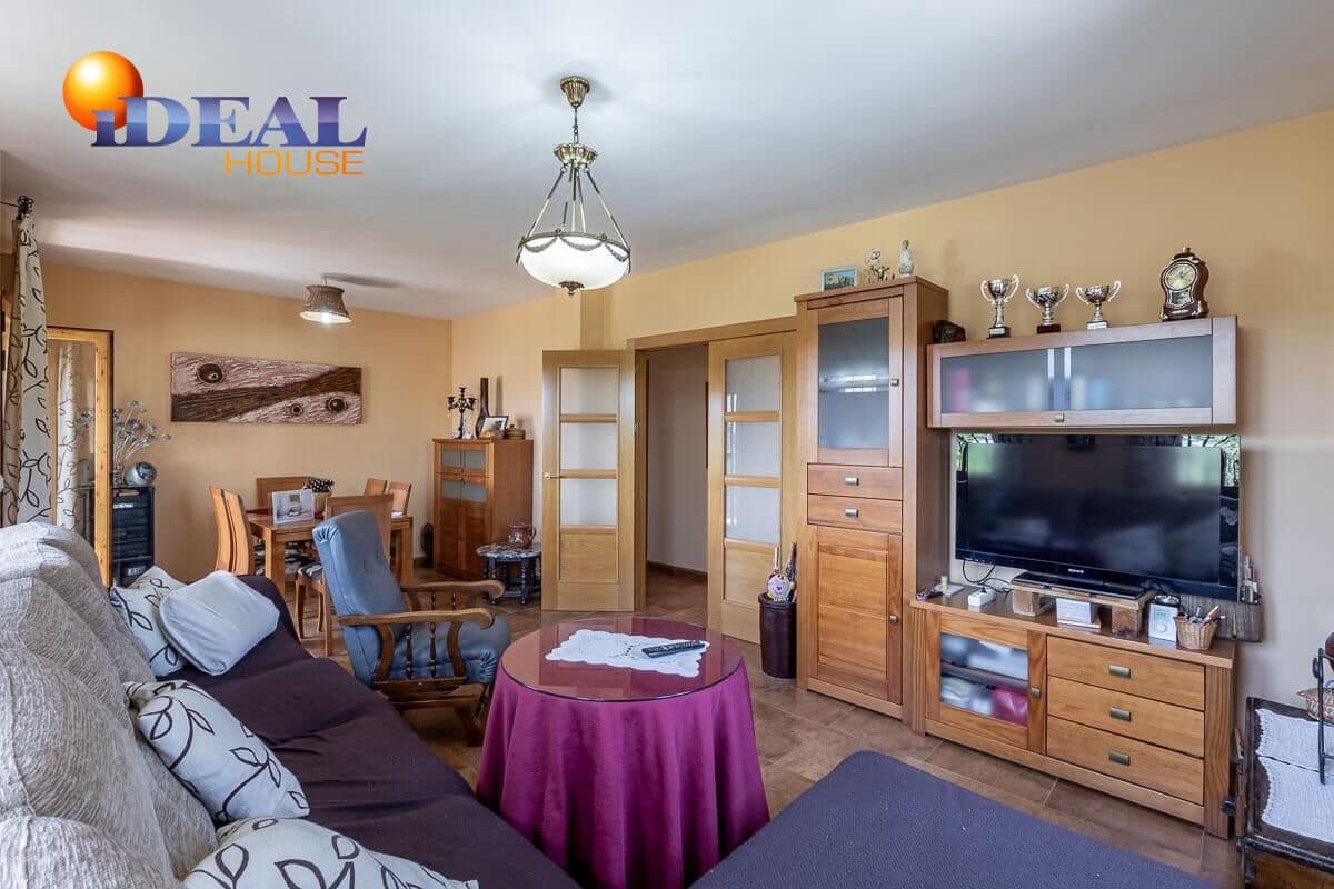 4 camera da letto Villa in vendita in Jatar - 280.000 € (Rif: 9434075)