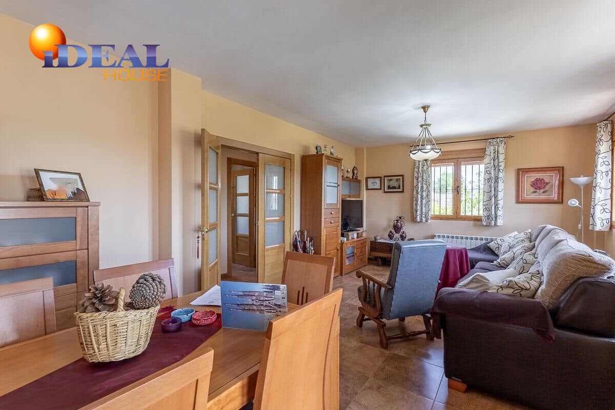 4 camera da letto Villa in vendita in Jatar - 280.000 € (Rif: 9434075)