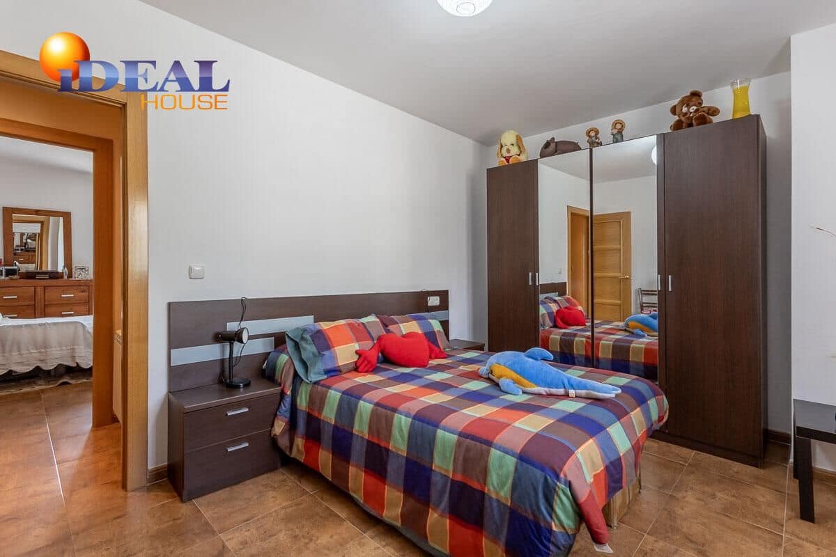 4 camera da letto Villa in vendita in Jatar - 280.000 € (Rif: 9434075)