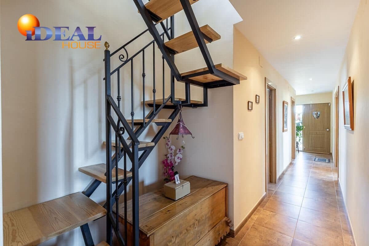 4 camera da letto Villa in vendita in Jatar - 280.000 € (Rif: 9434075)