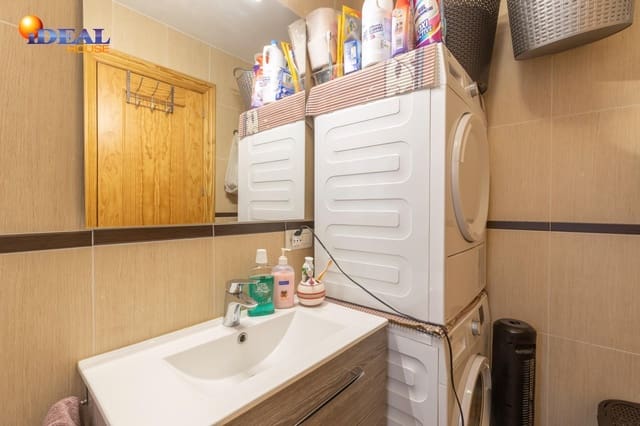 3 slaapkamer Rijtjeshuis te koop in Ambroz, Vegas del Genil met garage - € 219.900 (Ref: 9434078)