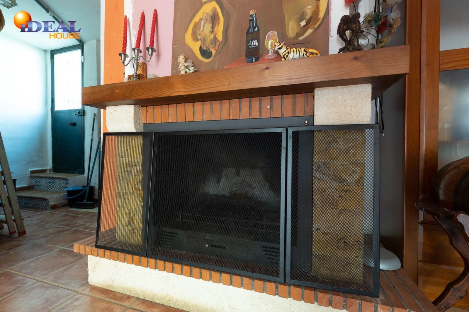 3 slaapkamer Rijtjeshuis te koop in Ambroz met garage - € 219.900 (Ref: 9434078)