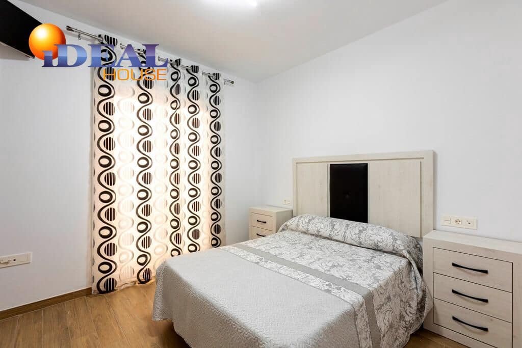 2 bedroom Flat for sale in Castell de Ferro with pool - € 190,000 (Ref: 9434081)